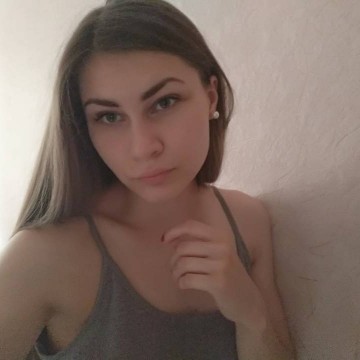 Юля Войняк