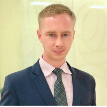 Дмитрий Уткин